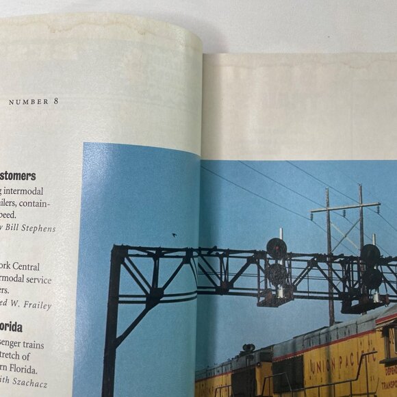 Trains Magazine of Railroading u August 1994 Vol 54 No 8 Oil Pipeline on Rail - Picture 6 of 10
